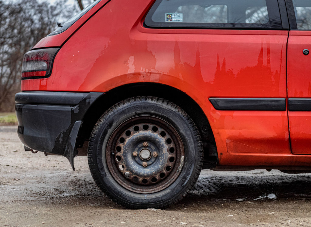 mazda 323 motobieda 