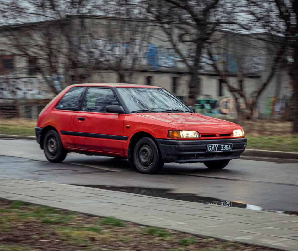 mazda 323 motobieda 
