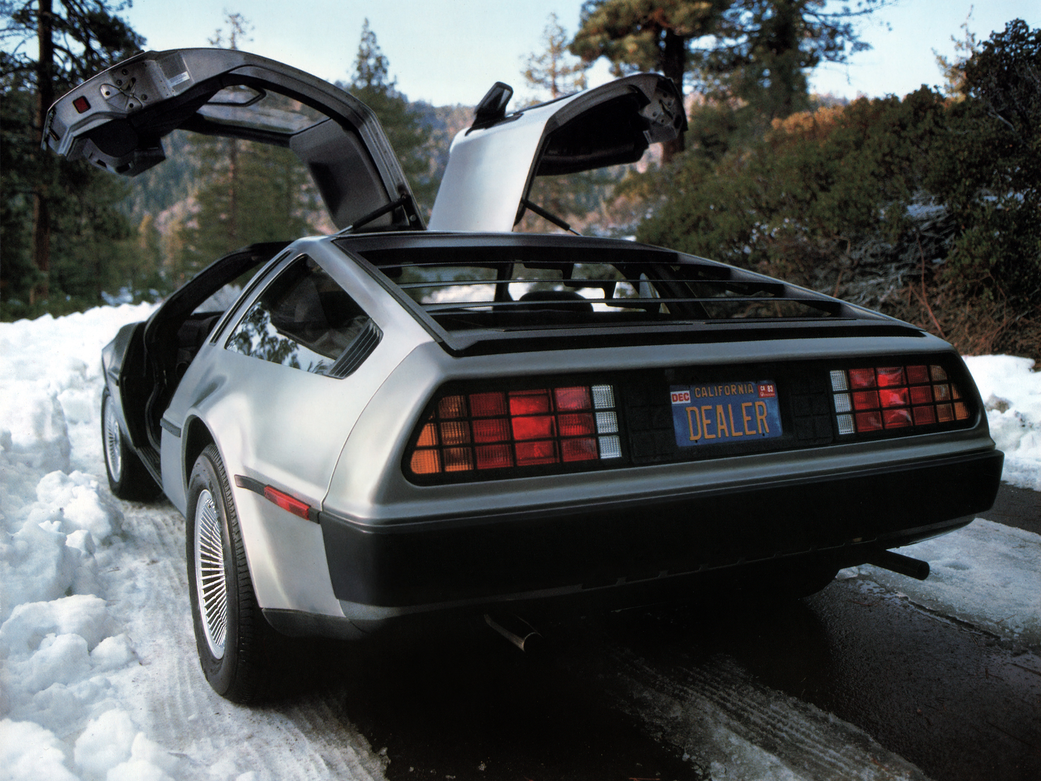 nowy DeLorean DMC 12  