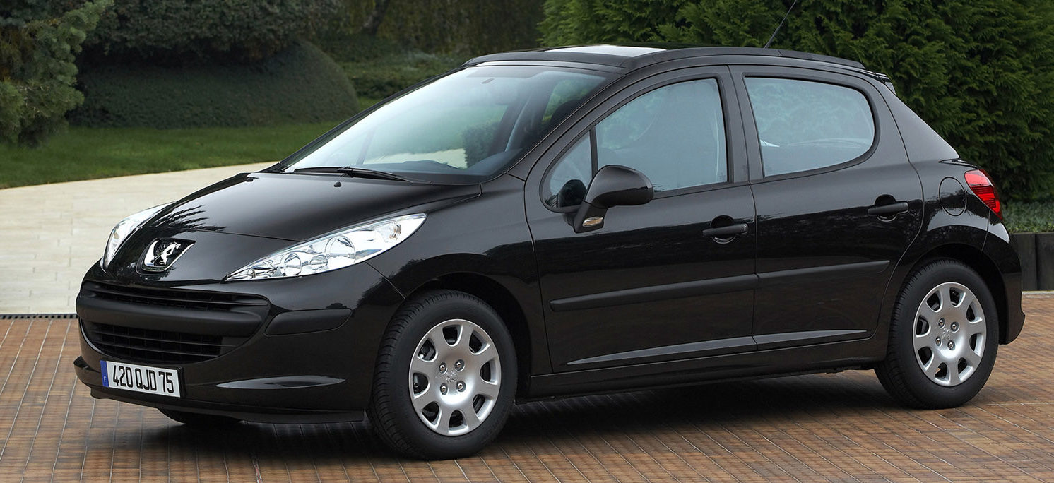 Ten Peugeot 207 ma 712 tys. km przebiegu i jeździ dalej