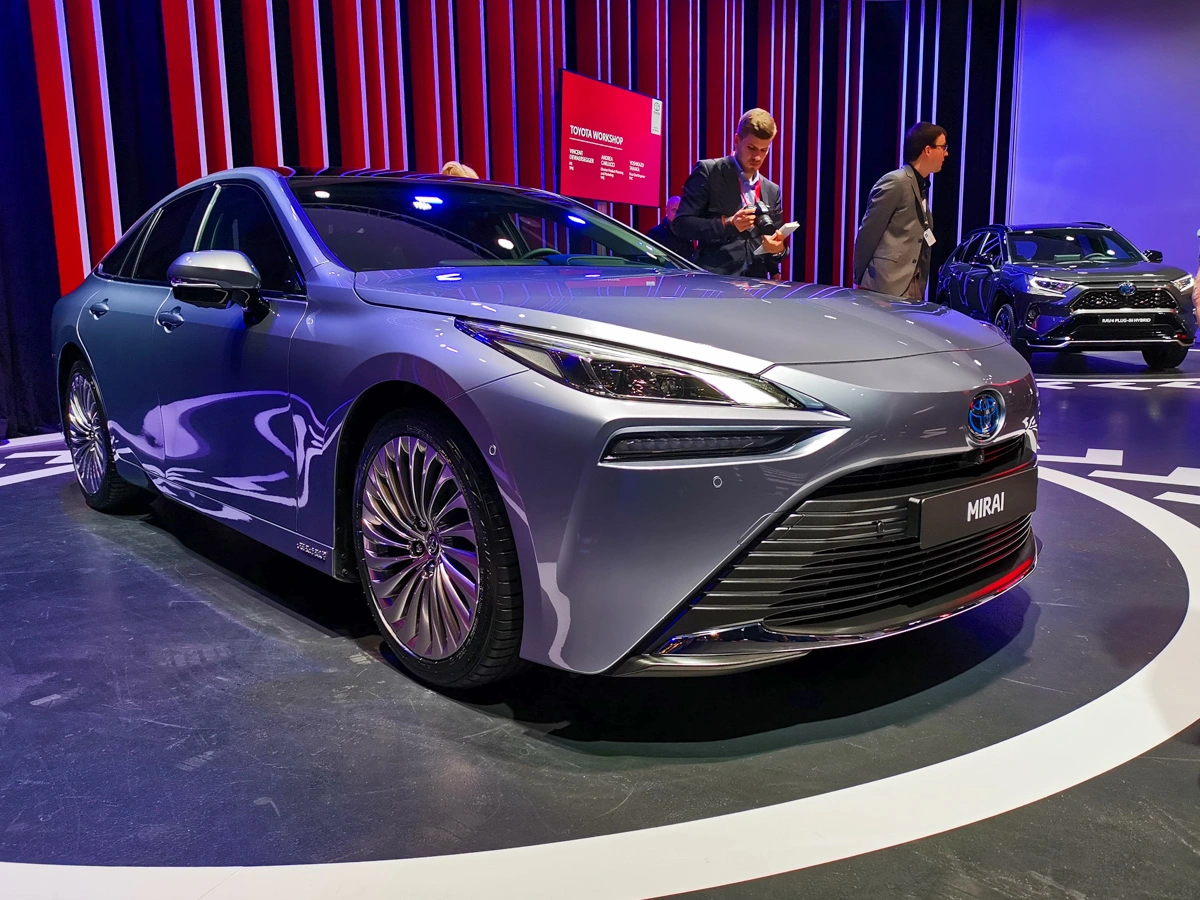 przyslosc toyoty konferencja