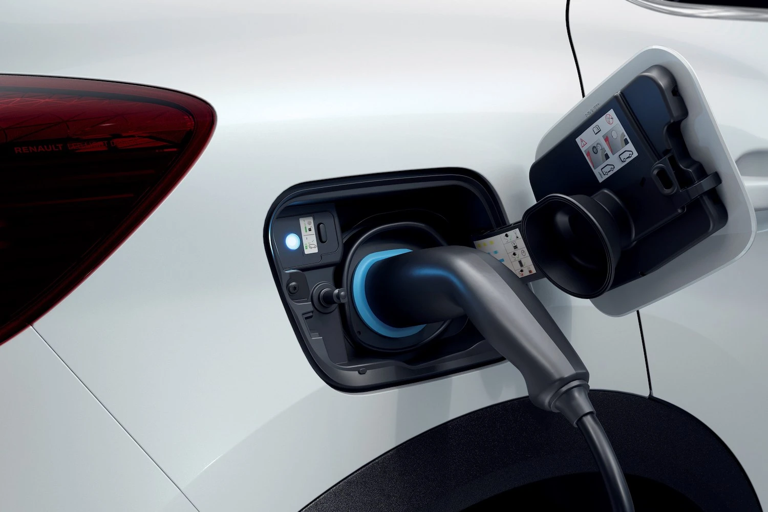 Producenci chcą odsunięcia restrykcyjnych norm CO2, bo koronawirus