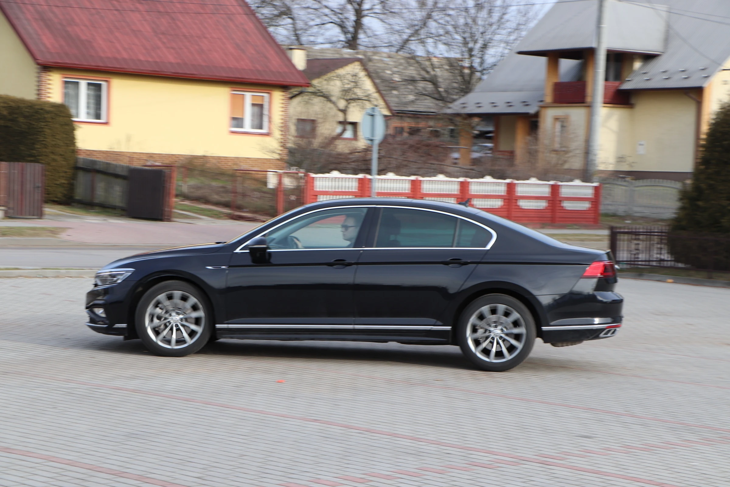 Stracił 70 tys. zł chcąc kupić auto. Wbijcie sobie do głowy, że okazji nie ma