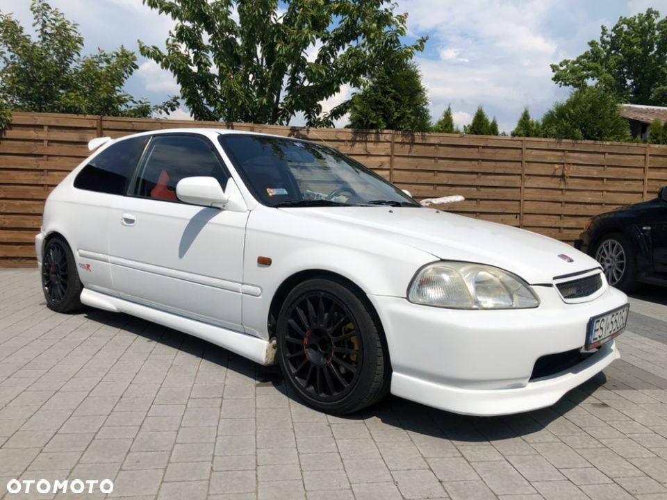 tani hot hatch 