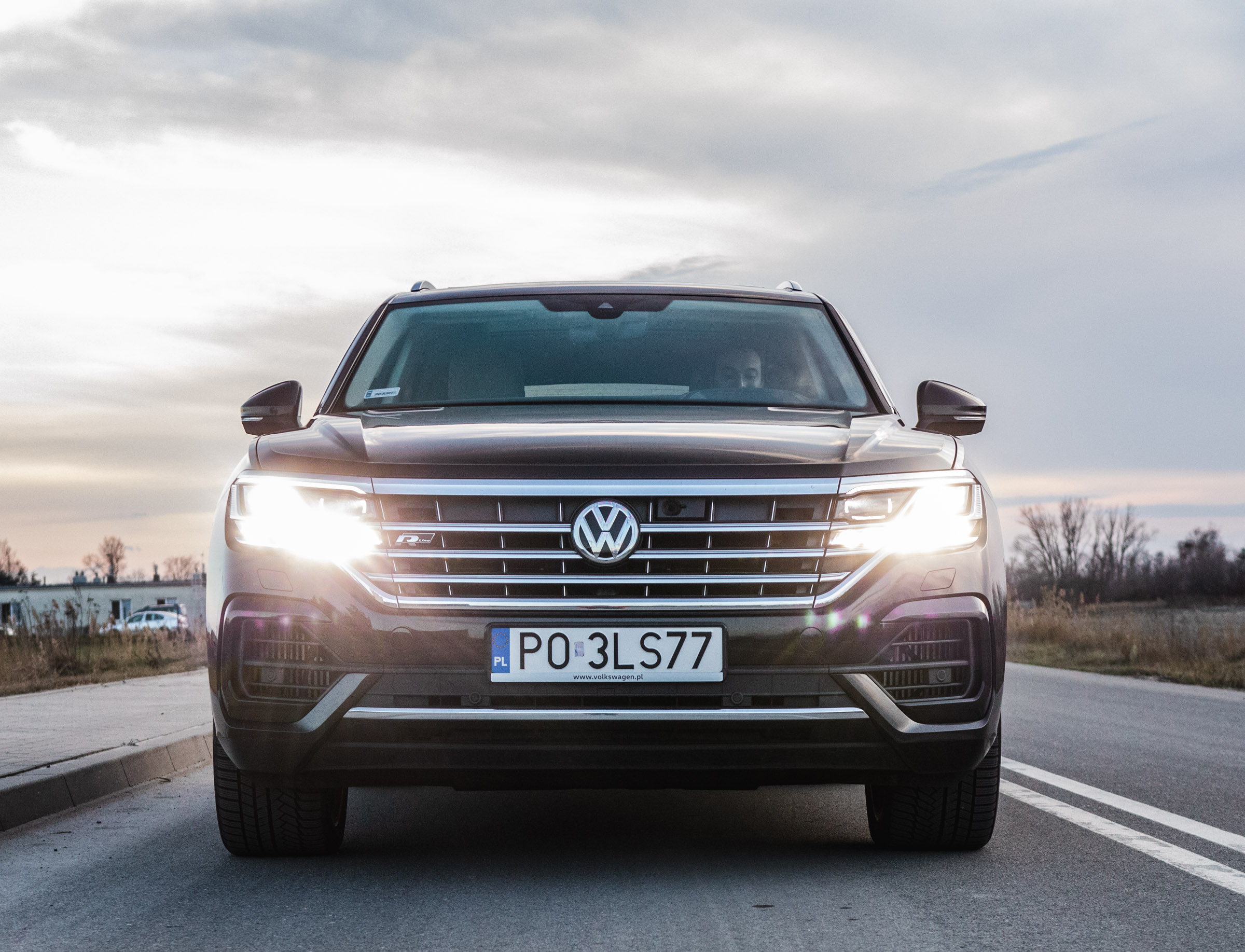 Volkswagen Touareg vs Audi SQ8 