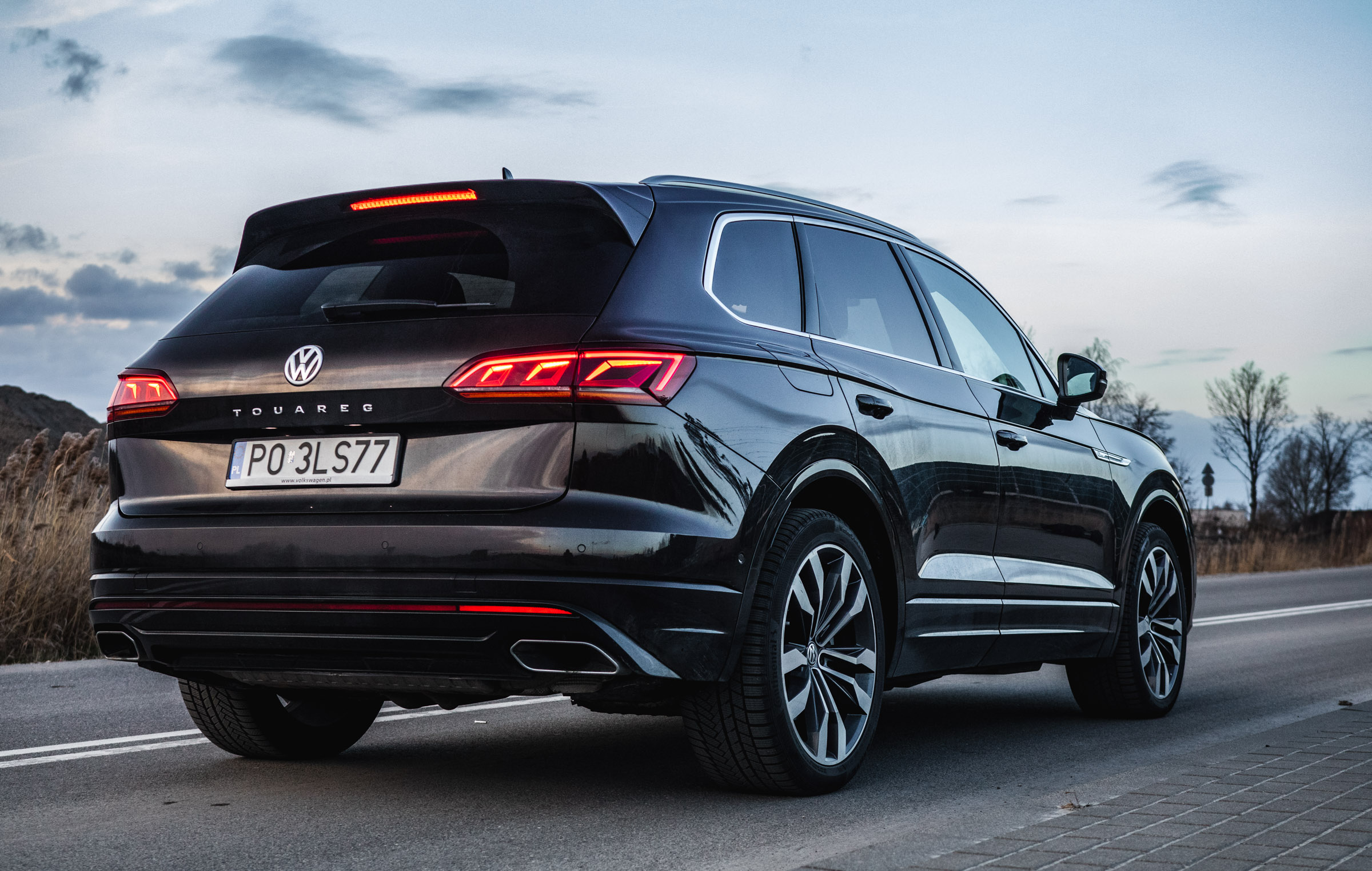 Volkswagen Touareg vs Audi SQ8 