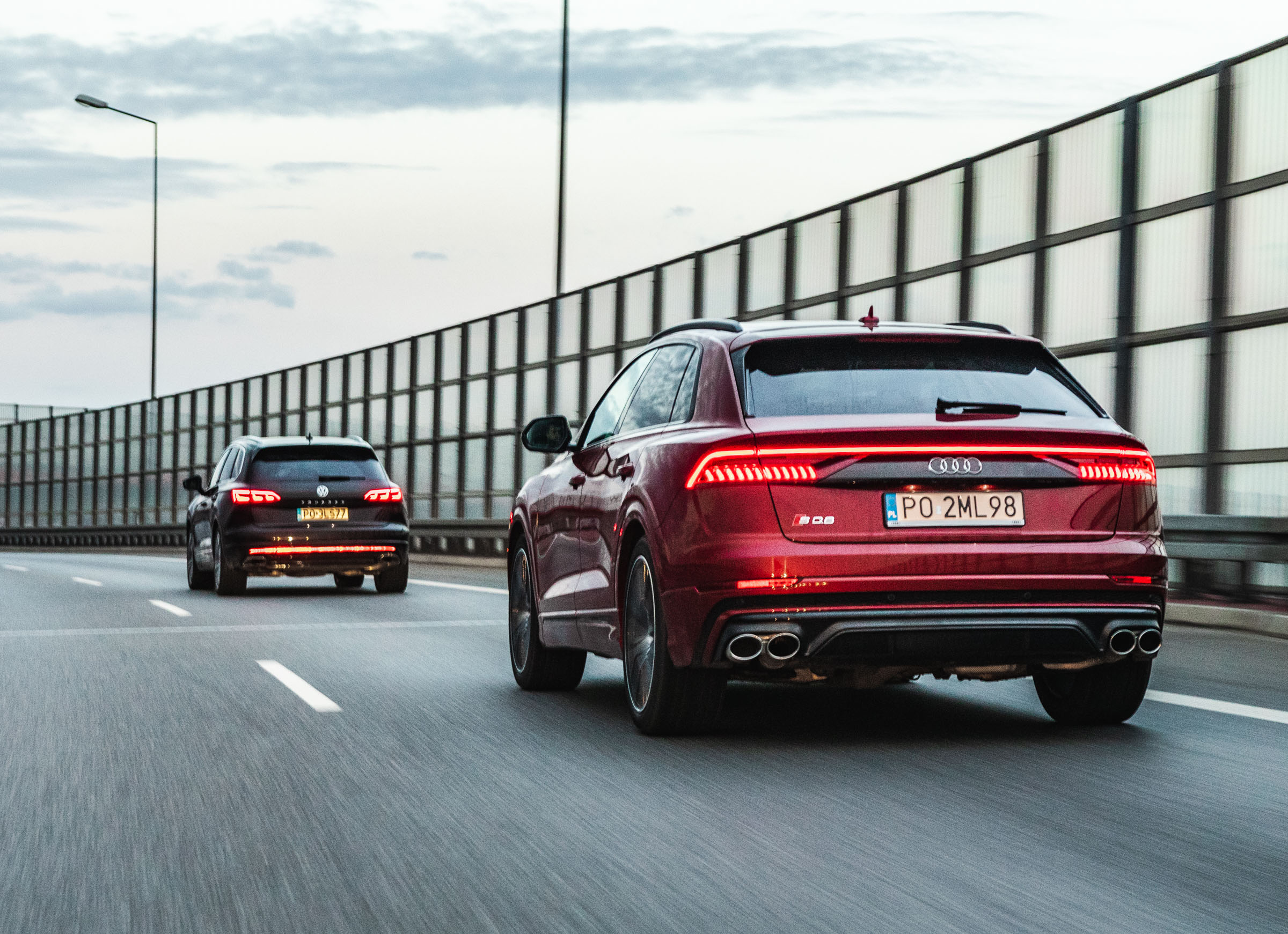 Volkswagen Touareg vs Audi SQ8 