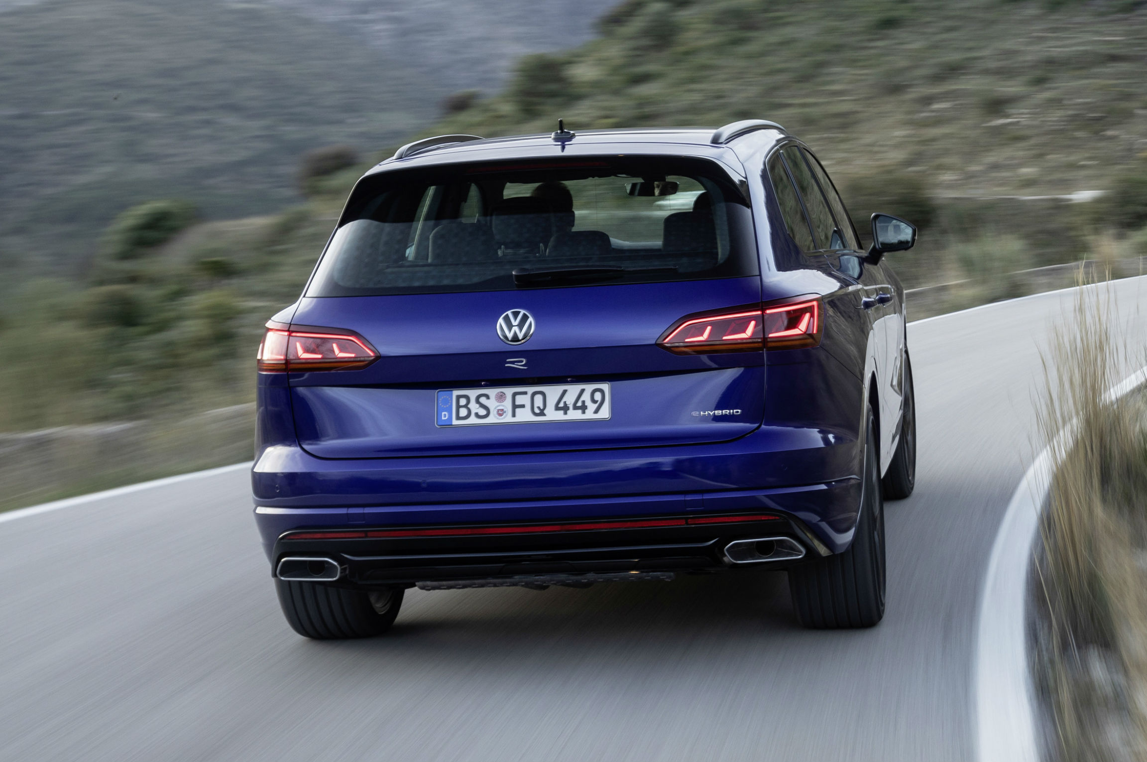VW Touareg R 
