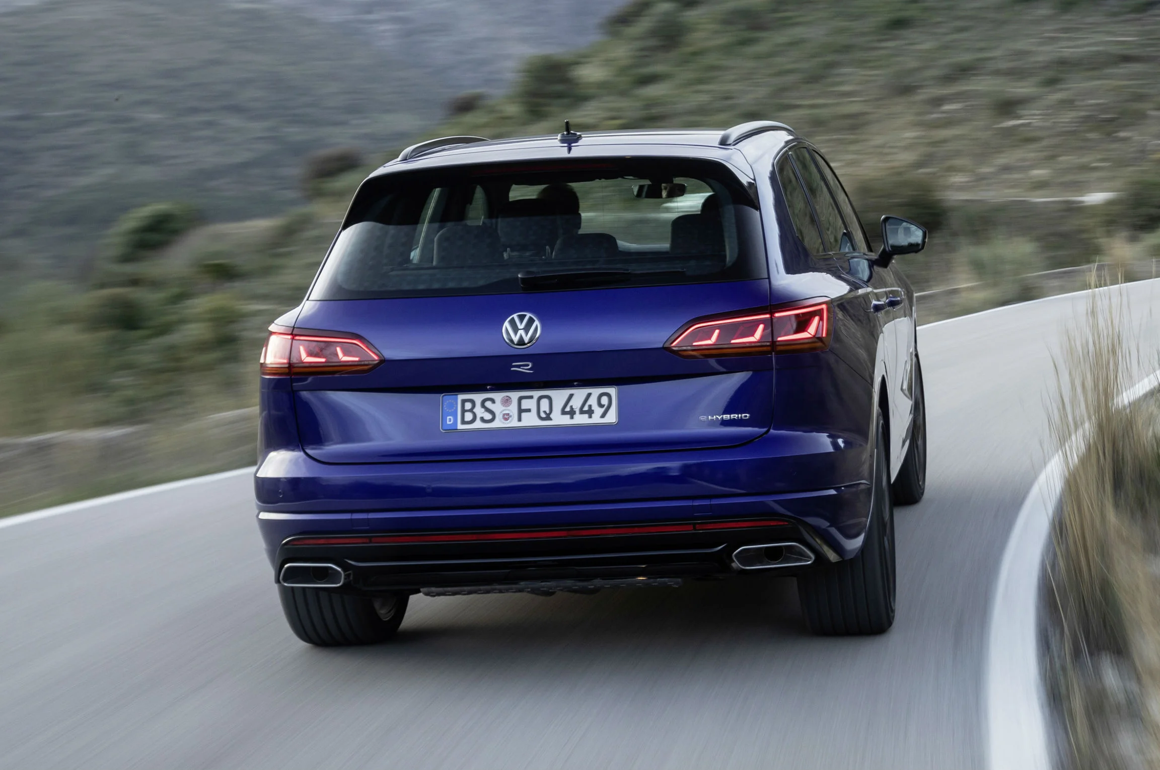 VW Touareg R 