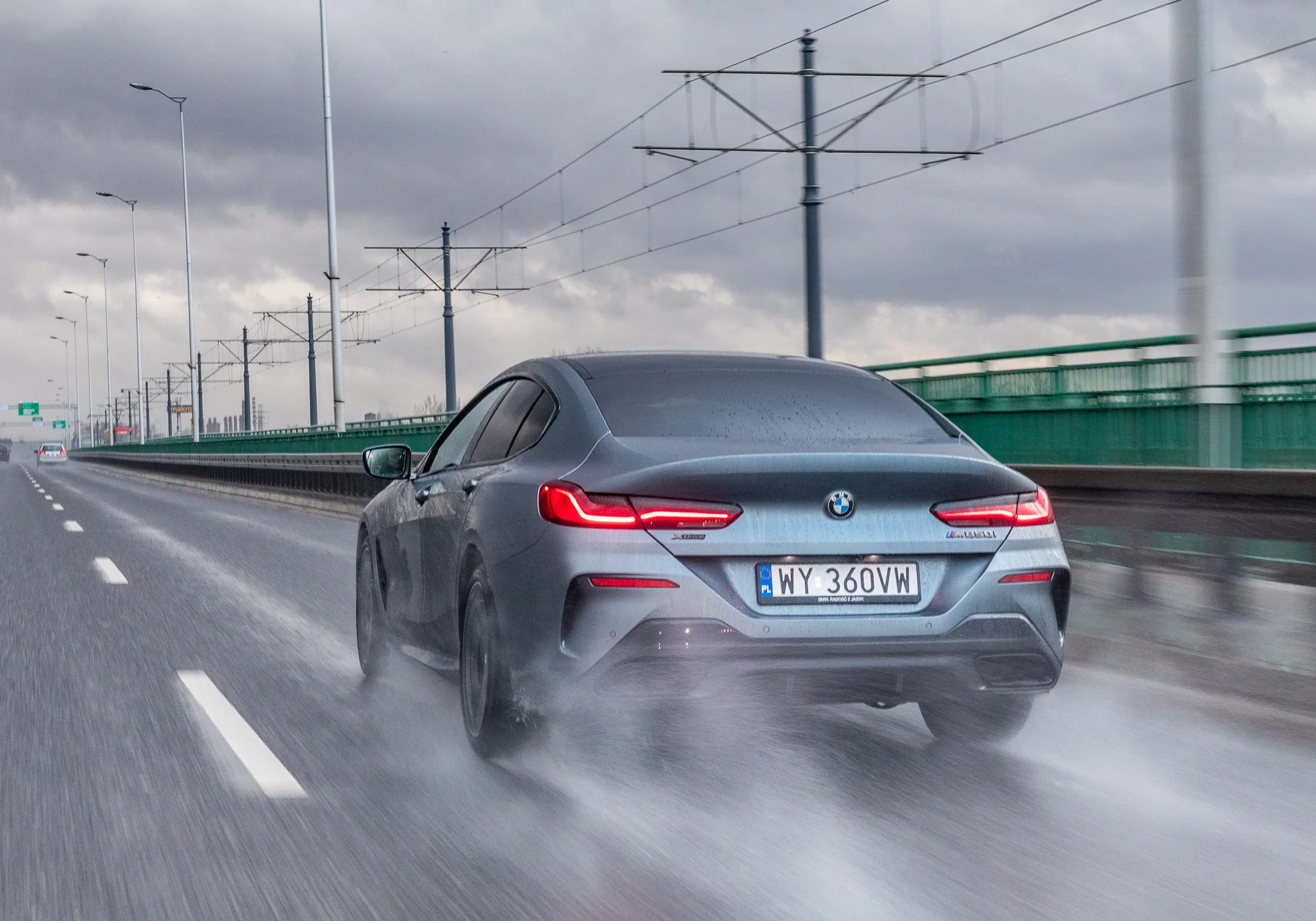BMW M850i gran coupe spalanie 