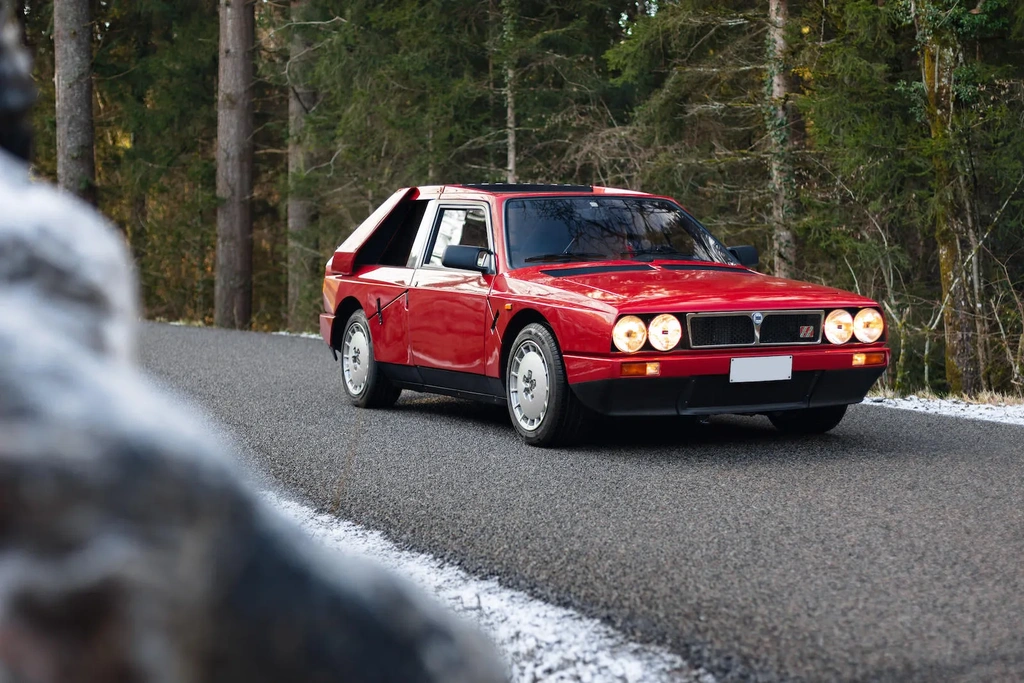Lancia Delta S4 Stradale