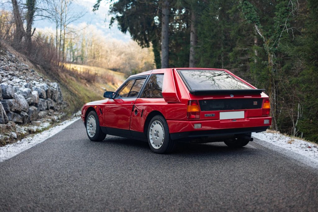 Lancia Delta S4 Stradale 