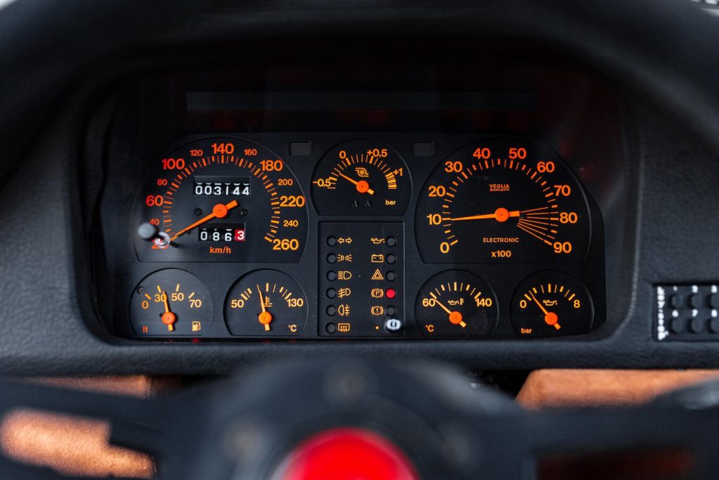 Lancia Delta S4 Stradale 