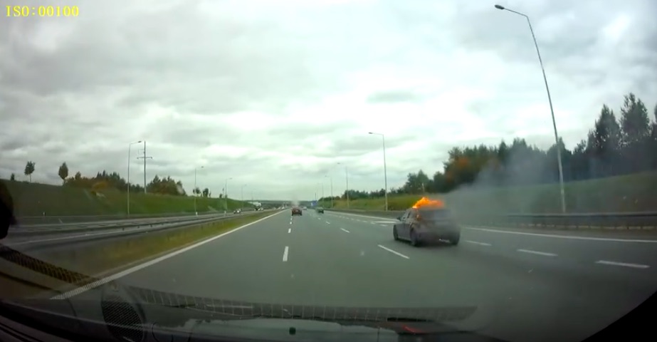 pożar samochodu na a2