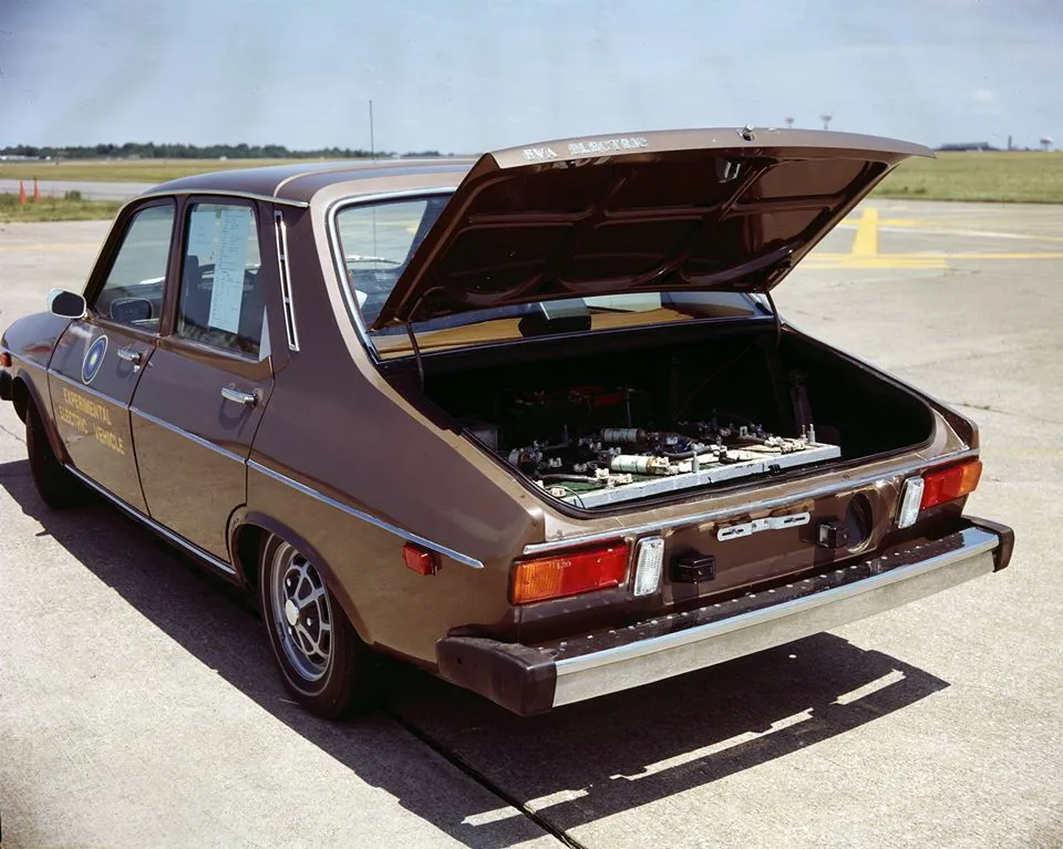 renault 12 elektryczne