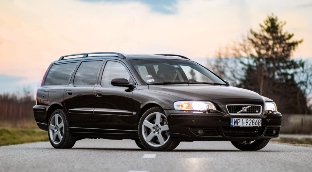 Volvo V70R używane