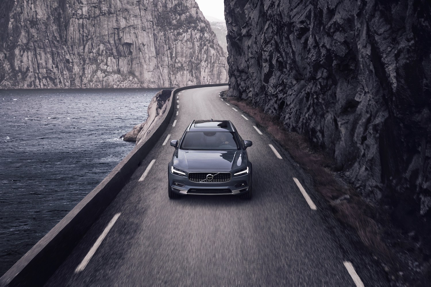 volvo lifting