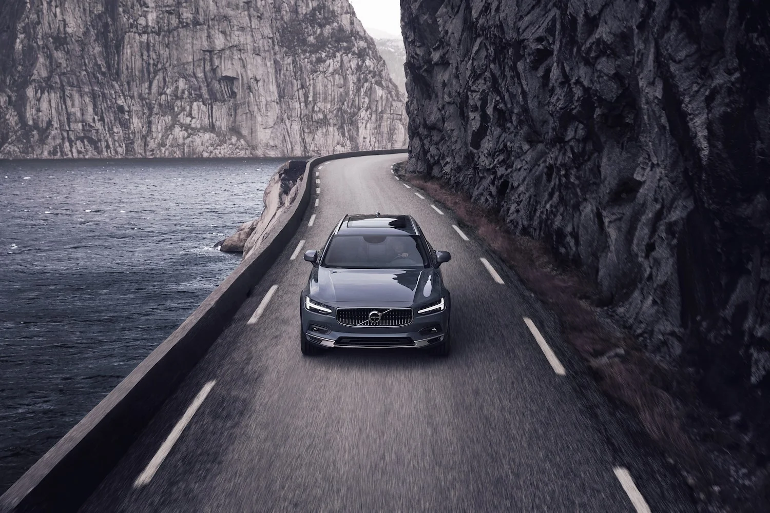 volvo lifting