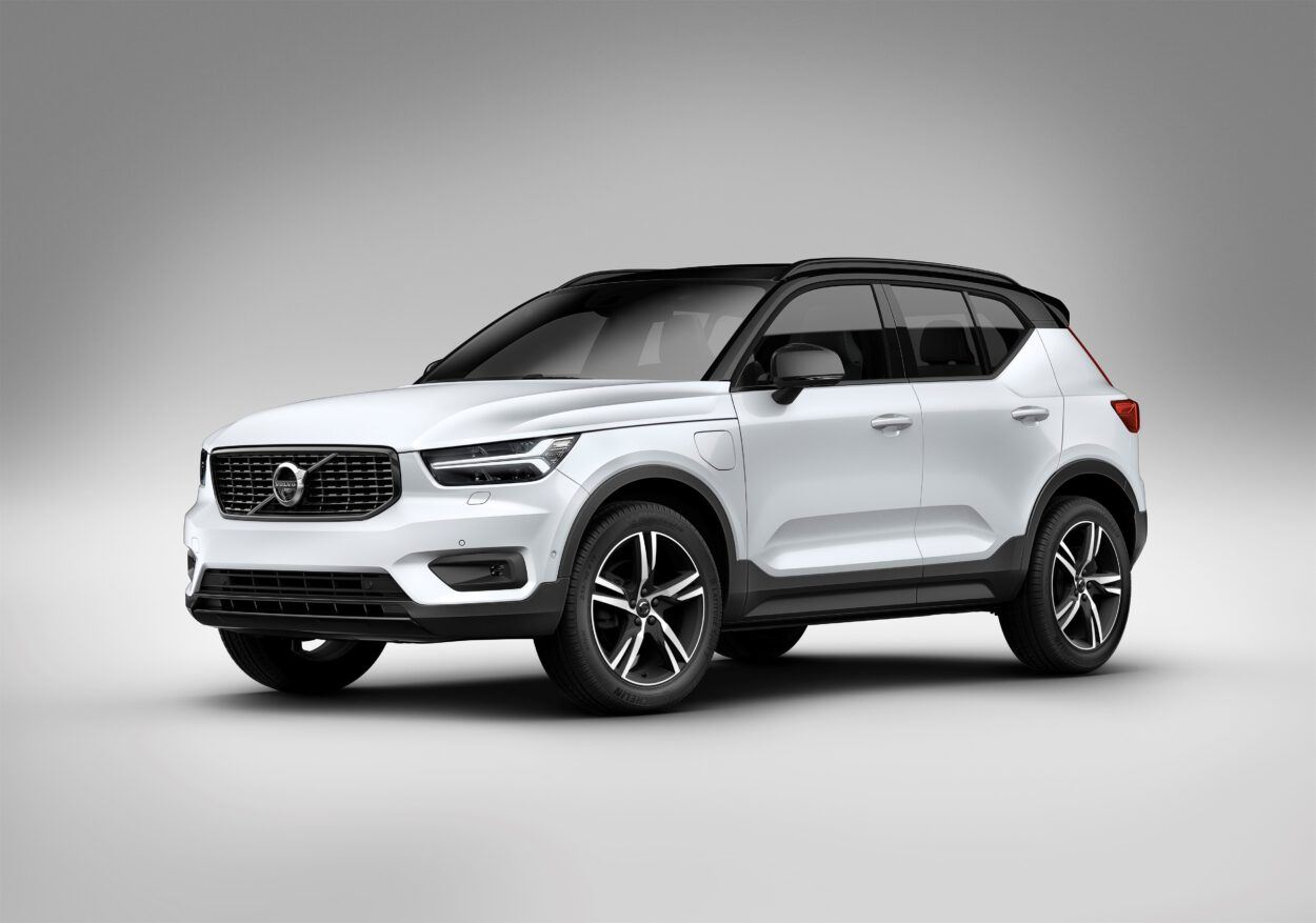 Volvo XC40 plug-in hybrid cena 