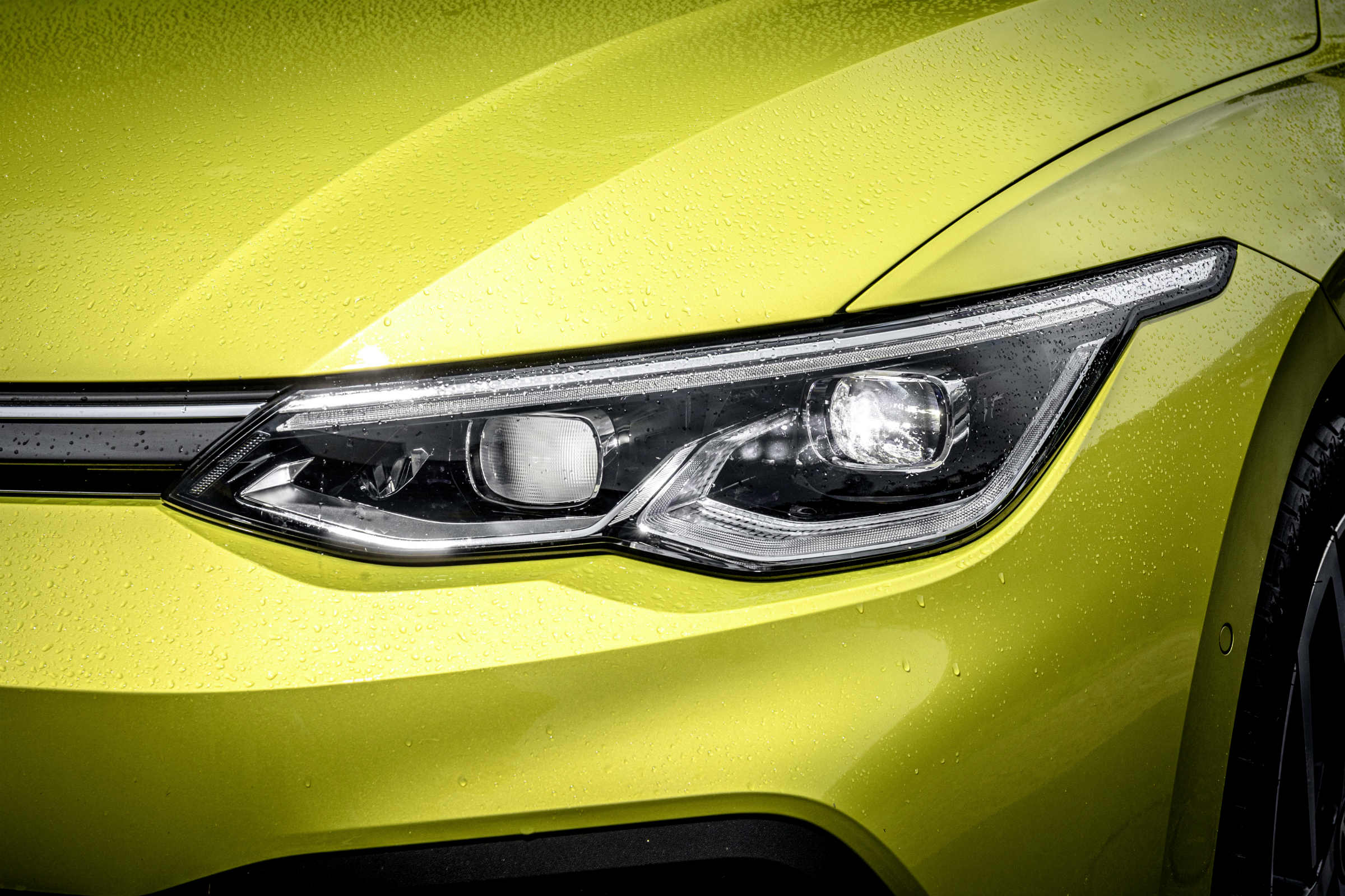 VW Golf IQ.LIGHT