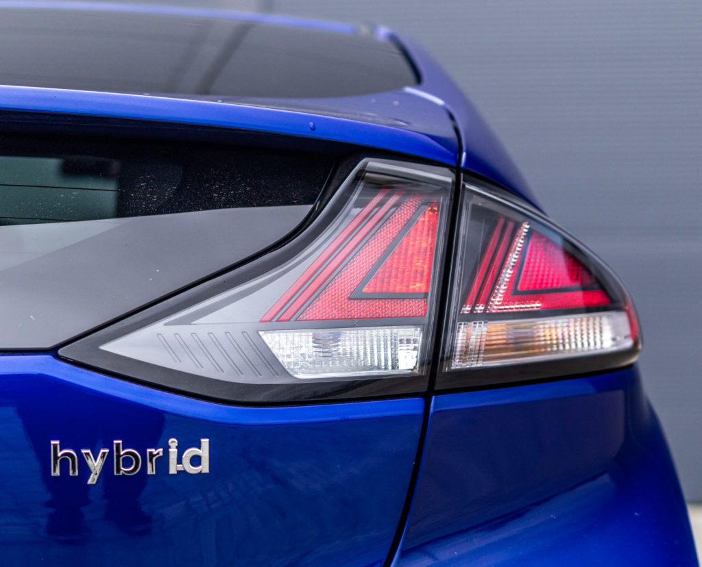 hyundai ioniq hybrid test 2020 