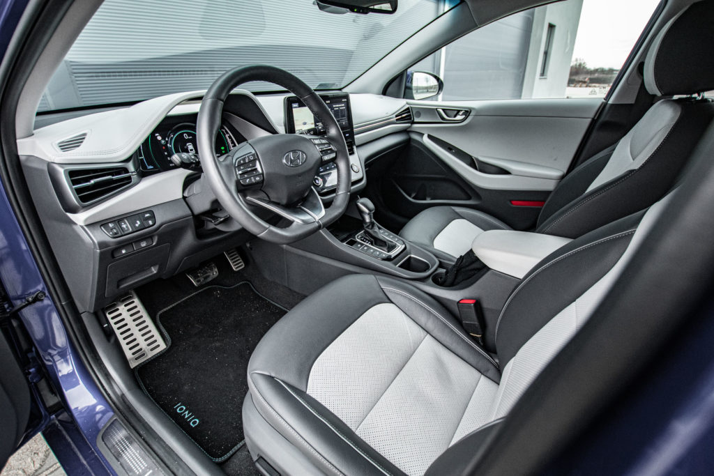 hyundai ioniq hybrid test 2020 