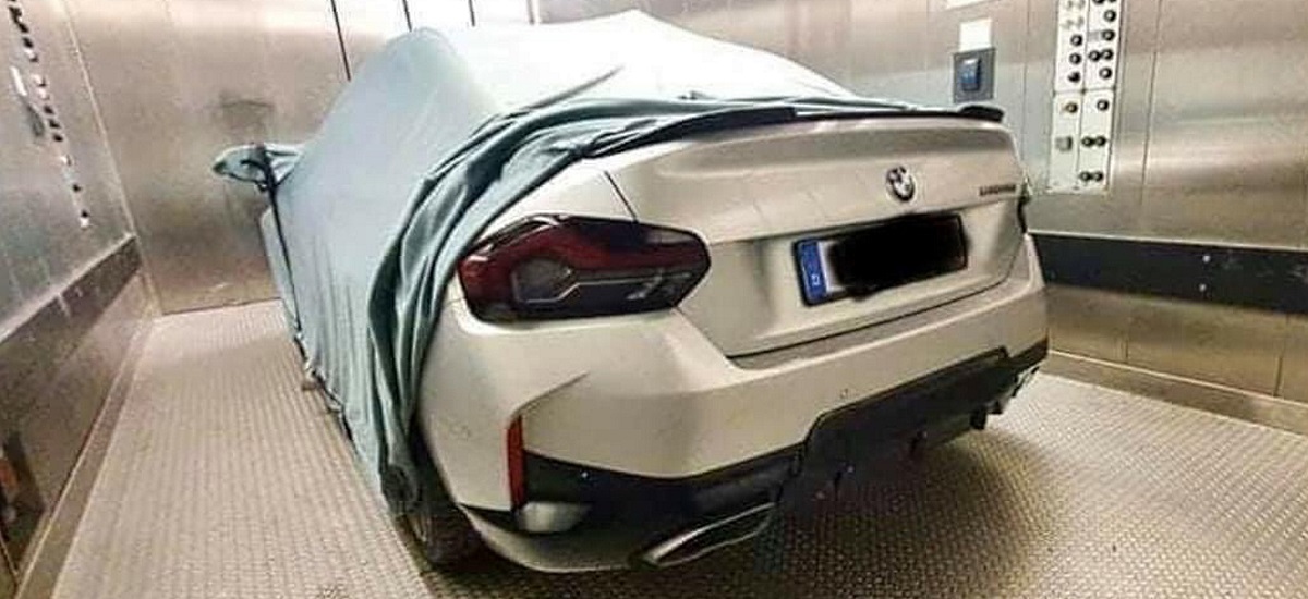 BMW 2 G42