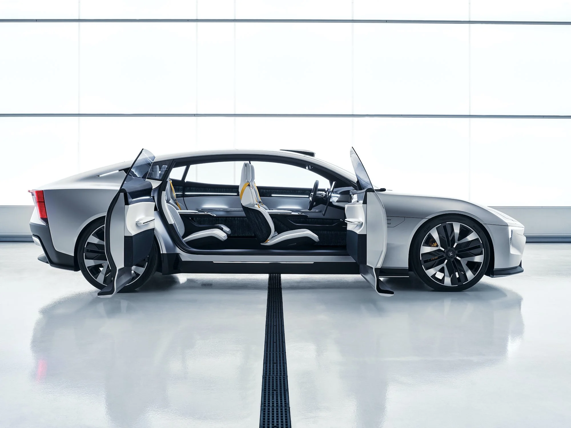 Polestar Precept 