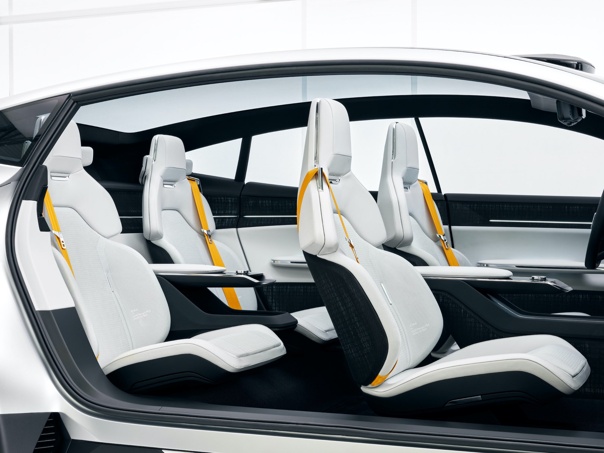 Polestar Precept 