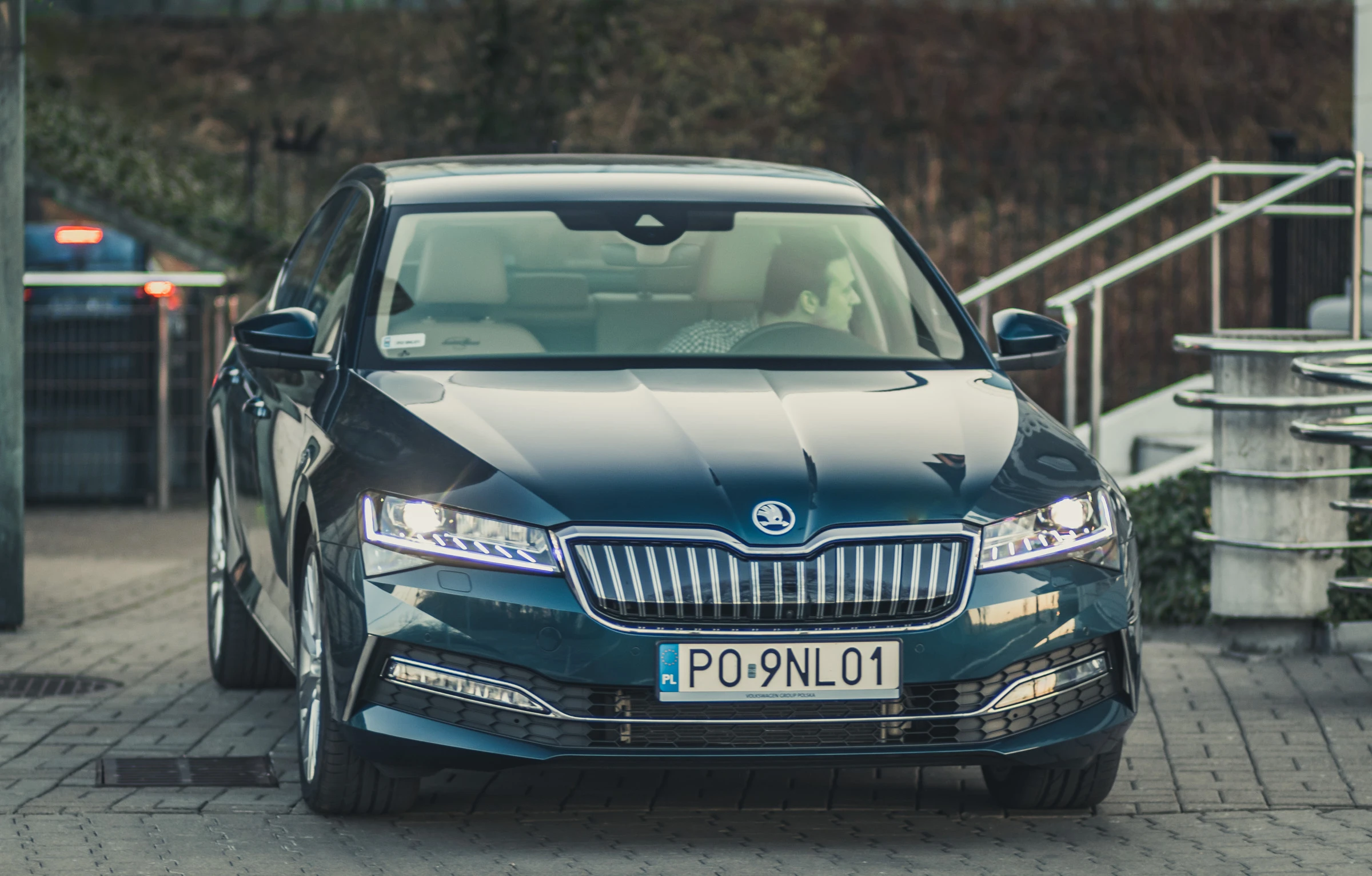 https://autoblog.spidersweb.pl/peugeot-508-3008-hybrid-test 