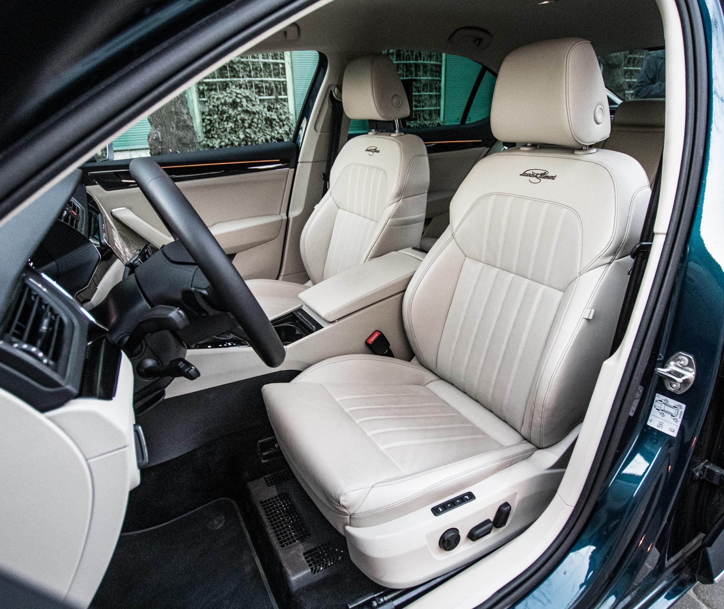 Skoda Superb iv Hybrid test 