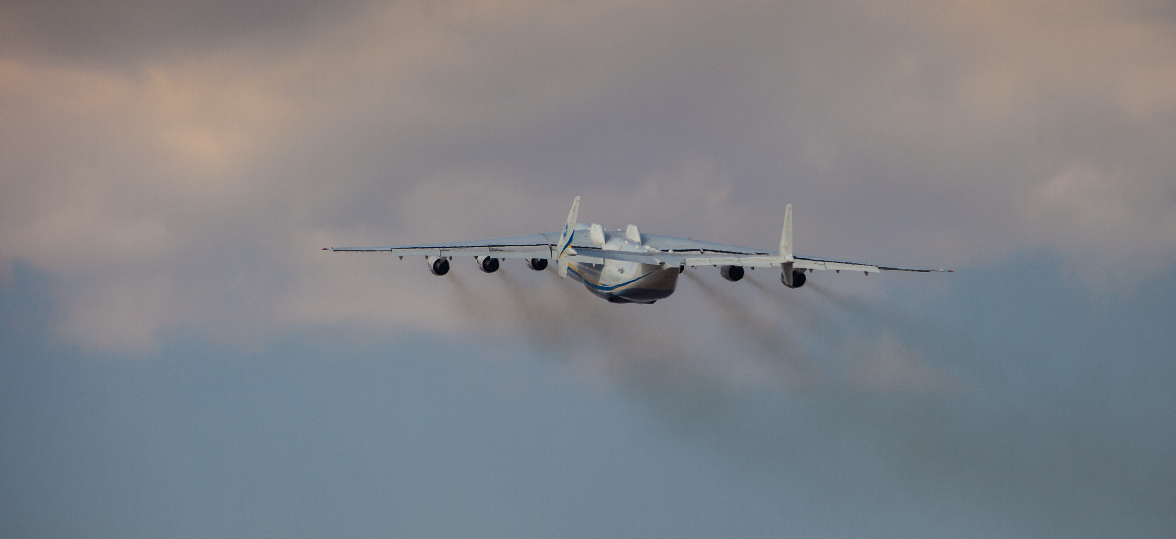 antonow an-225 zużycie paliwa