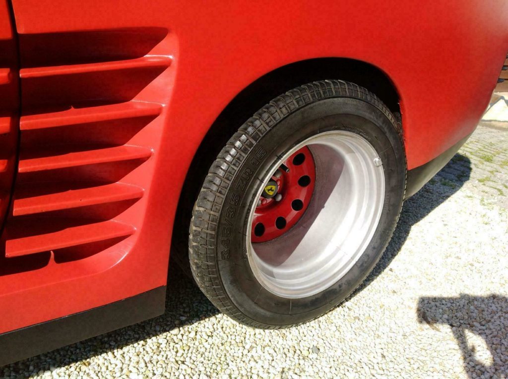 Ferrari Testarossa replika 