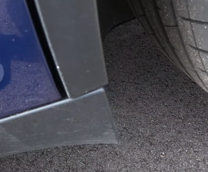 jakość wykonania tesla model y 