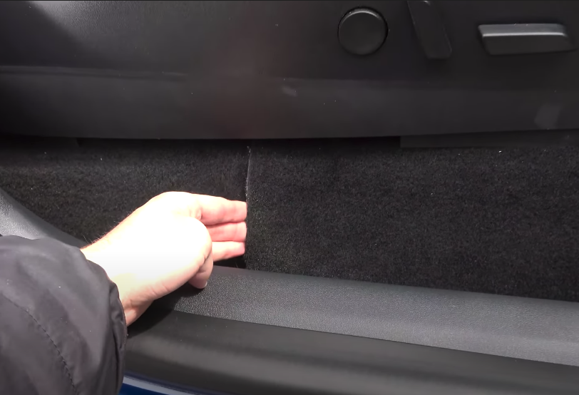 jakość wykonania tesla model y 