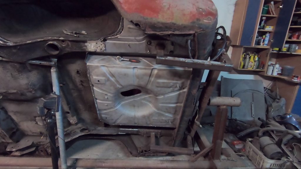 polski fiat 125p remont 