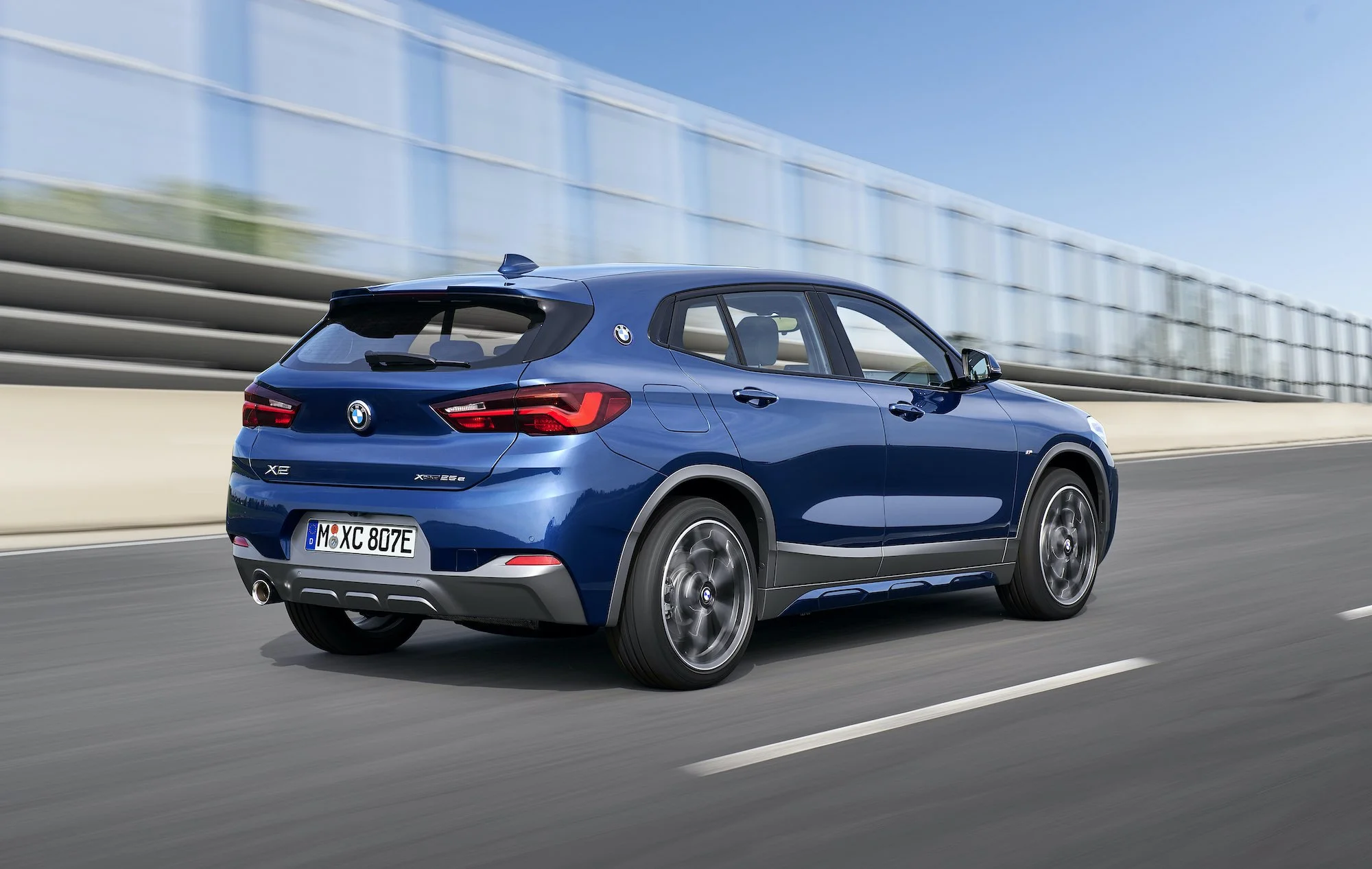 BMW X2 xDrive25e