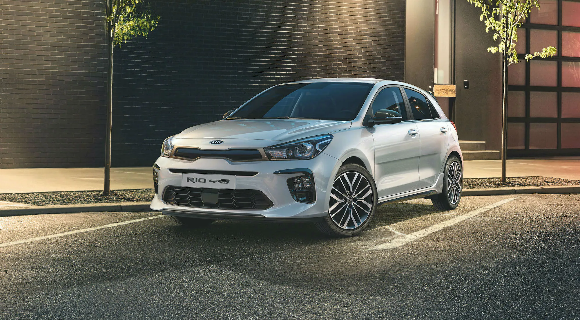 Kia Rio lifting tani samochód