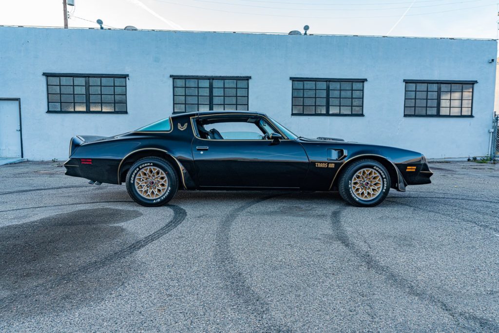 Pontiac Firebird Trans Am 