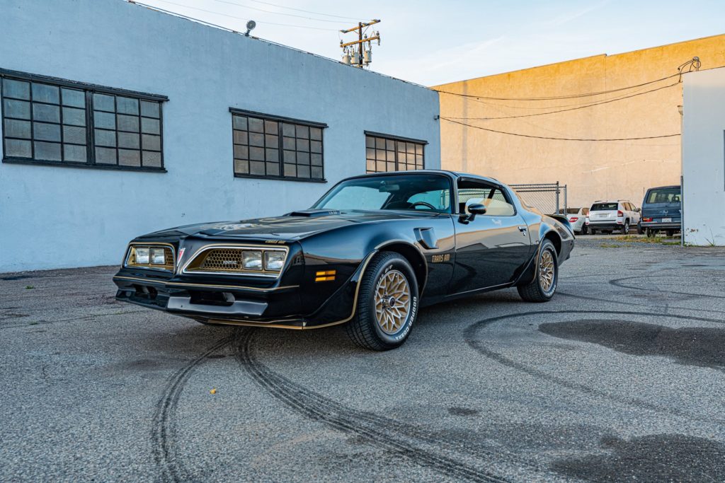 Pontiac Firebird Trans Am 