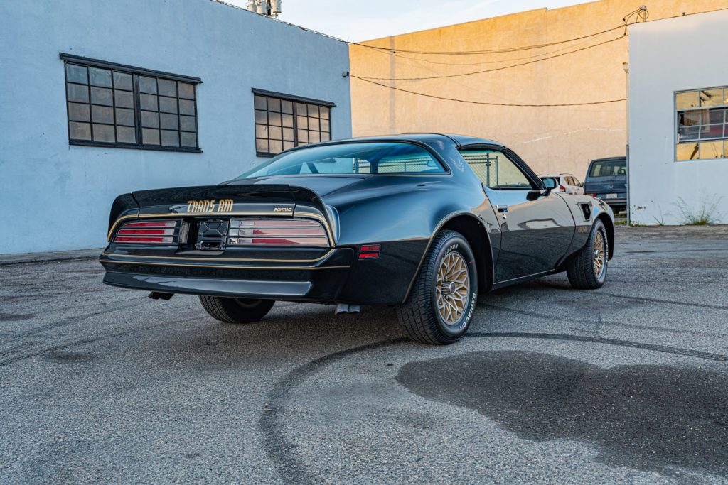 Pontiac Firebird Trans Am 