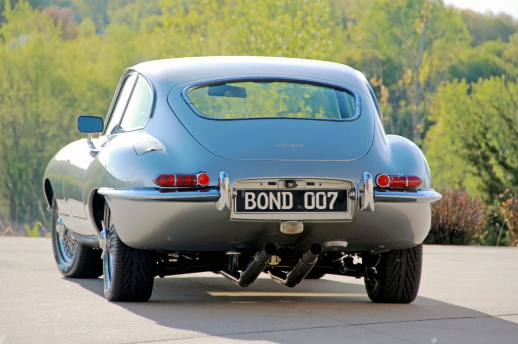 Jaguar E-Type restomod 