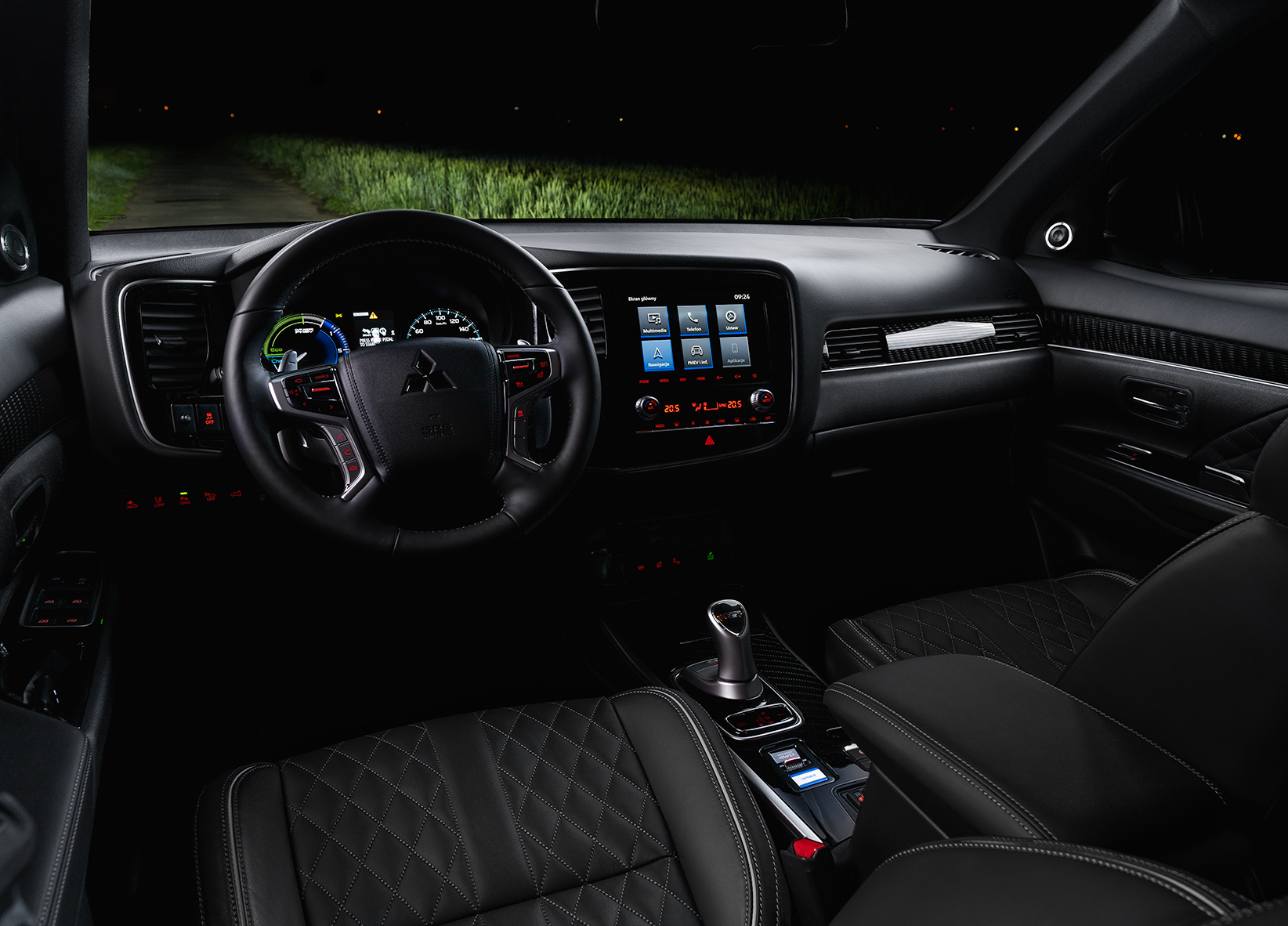 Mitsubishi Outlander PHEV test 