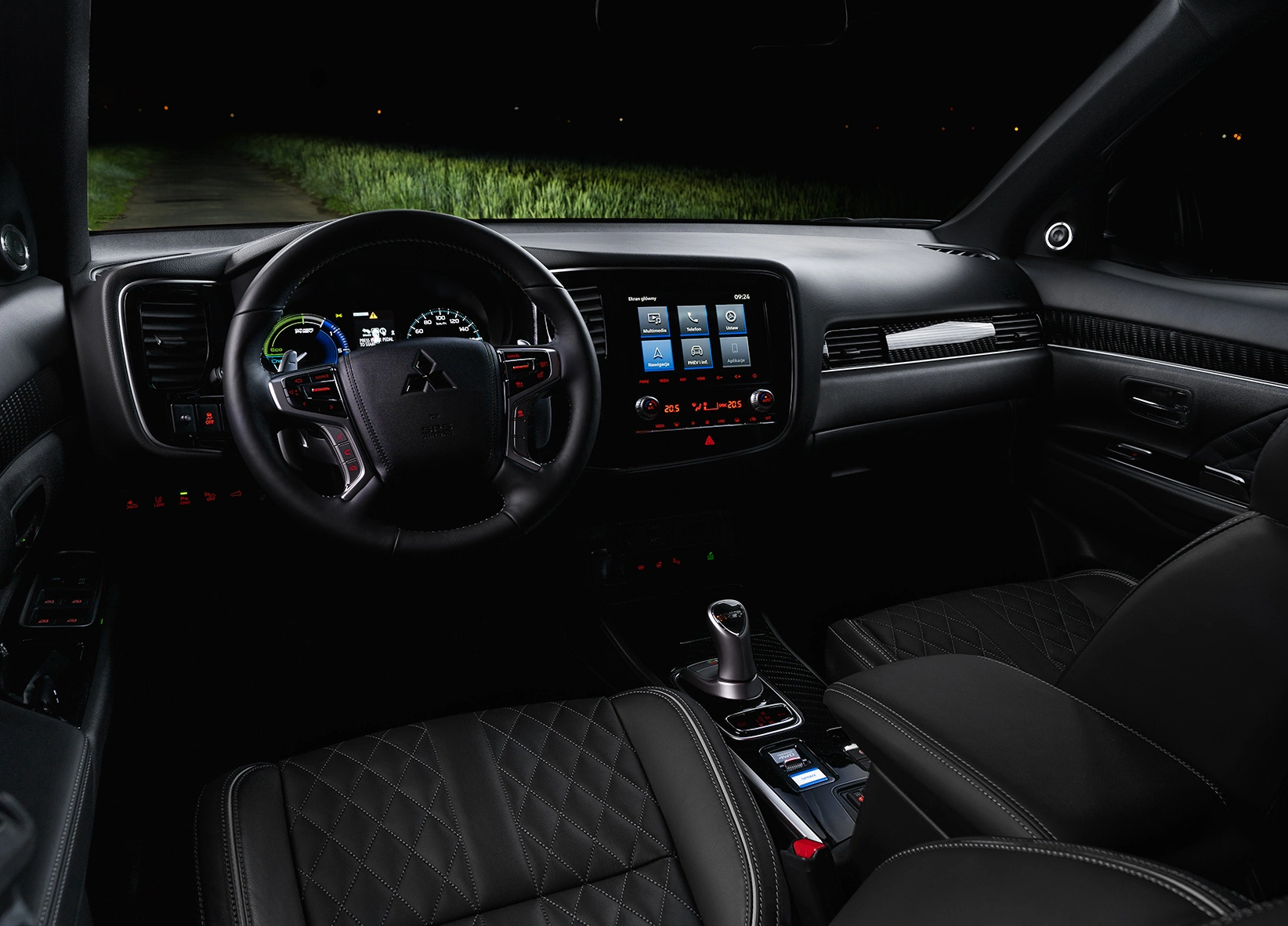 Mitsubishi Outlander PHEV test 