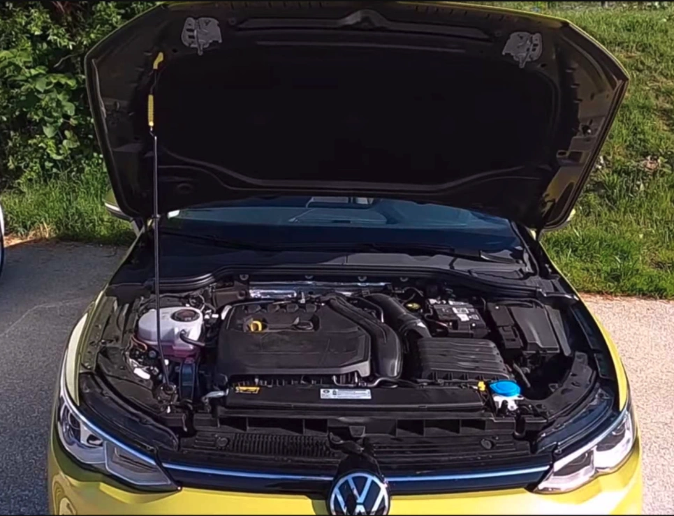 nowy volkswagen golf porównanie