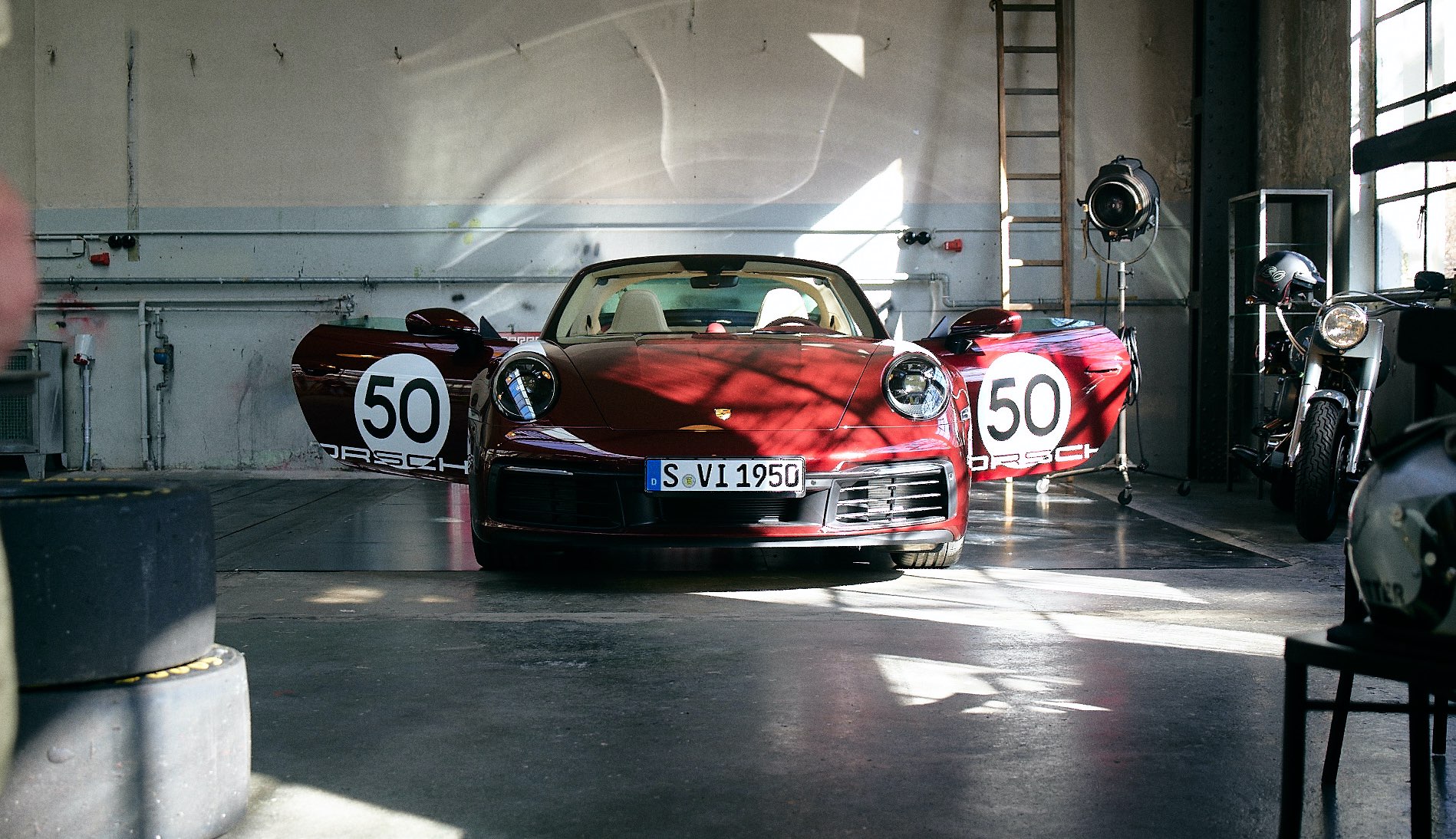 Porsche 911 Targa 4S Heritage Design Edition