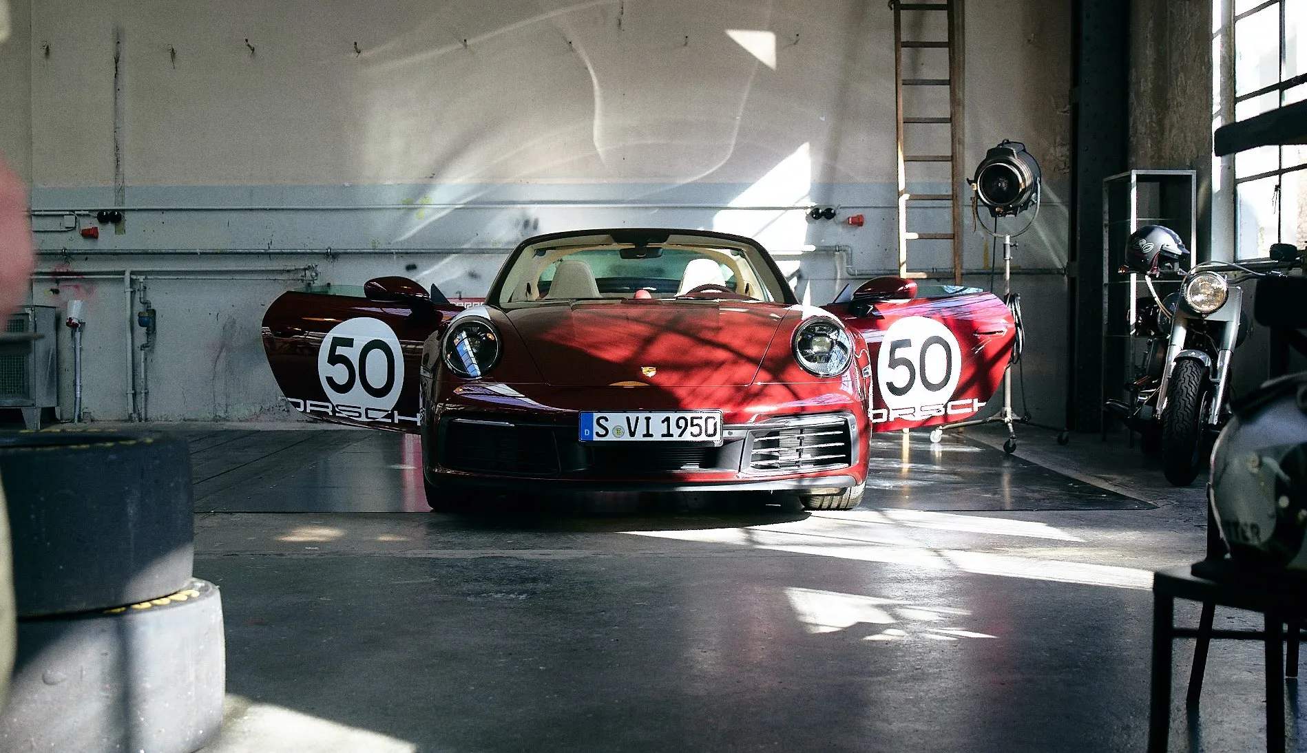 Porsche 911 Targa 4S Heritage Design Edition
