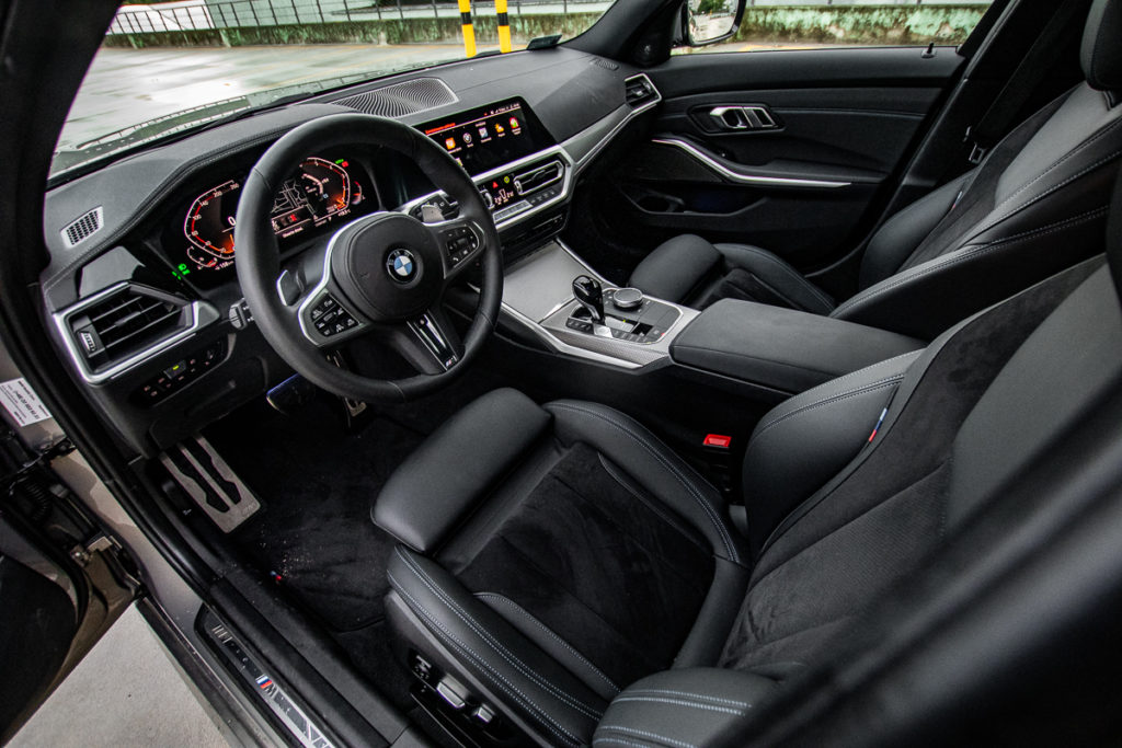 bmw 330i skóra 