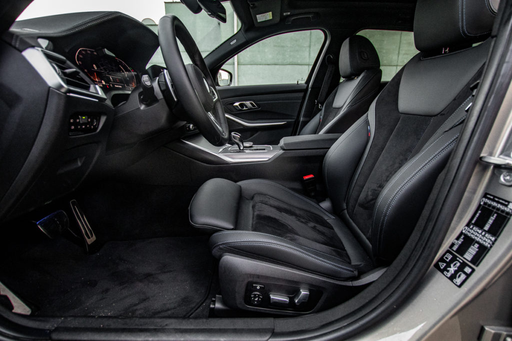 bmw 330i touring fotele 
