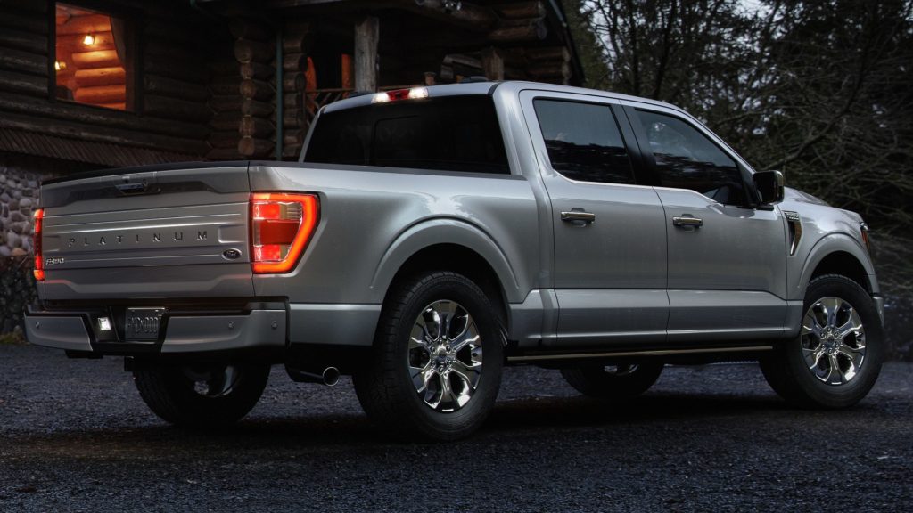 Ford F-150 lifting 